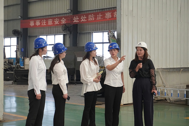 河南双志新员工参观厂区