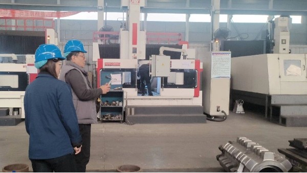 河北齐总莅临河南双志考察链轮轴组生产线