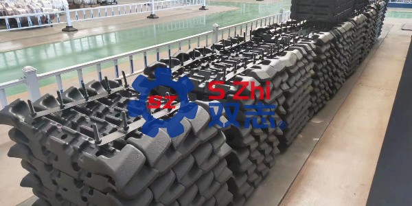 刮板输送机的刮板一般<i style='color:red'>磨损</i>多少毫米要更换？_河南双志